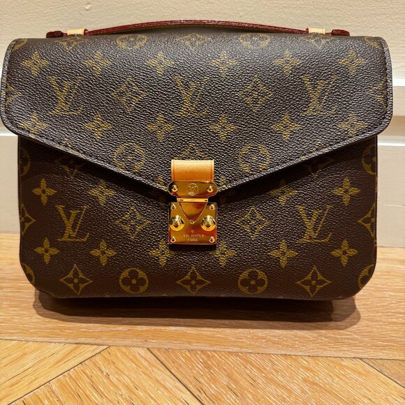 Louis Vuitton Pochette Métis - NEW, NEVER USED! - Picture 1 of 7